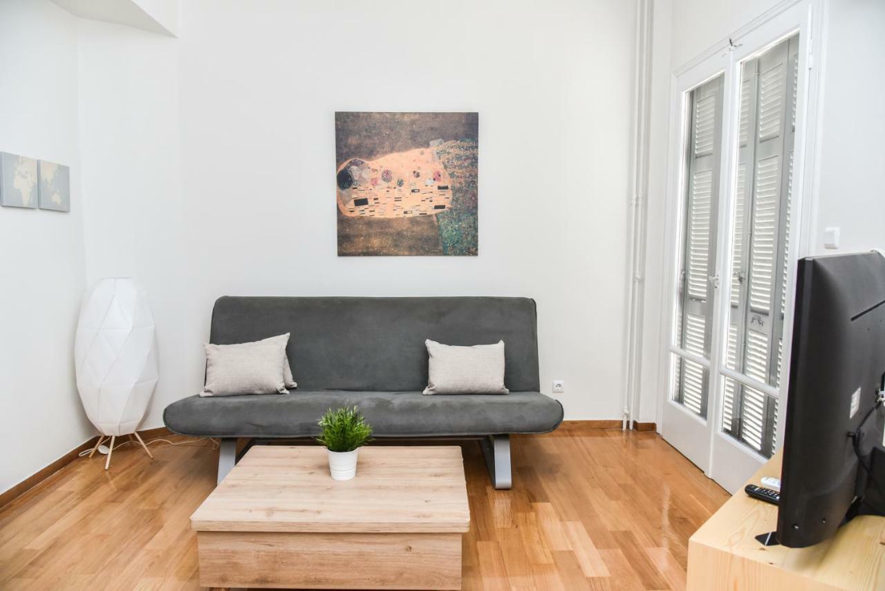 Warm Apartment At Exarchia 1 Bed 2 Pers Афины Экстерьер фото