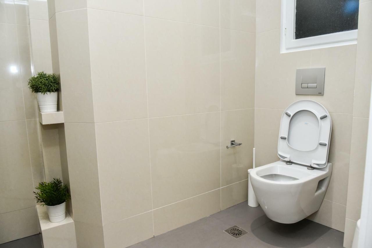 Warm Apartment At Exarchia 1 Bed 2 Pers Афины Экстерьер фото